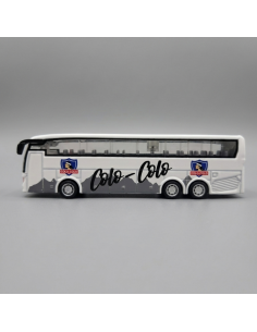 Autobús a escala Colo-Colo...