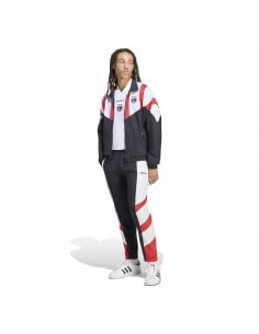 Chaqueta deportiva... 2
