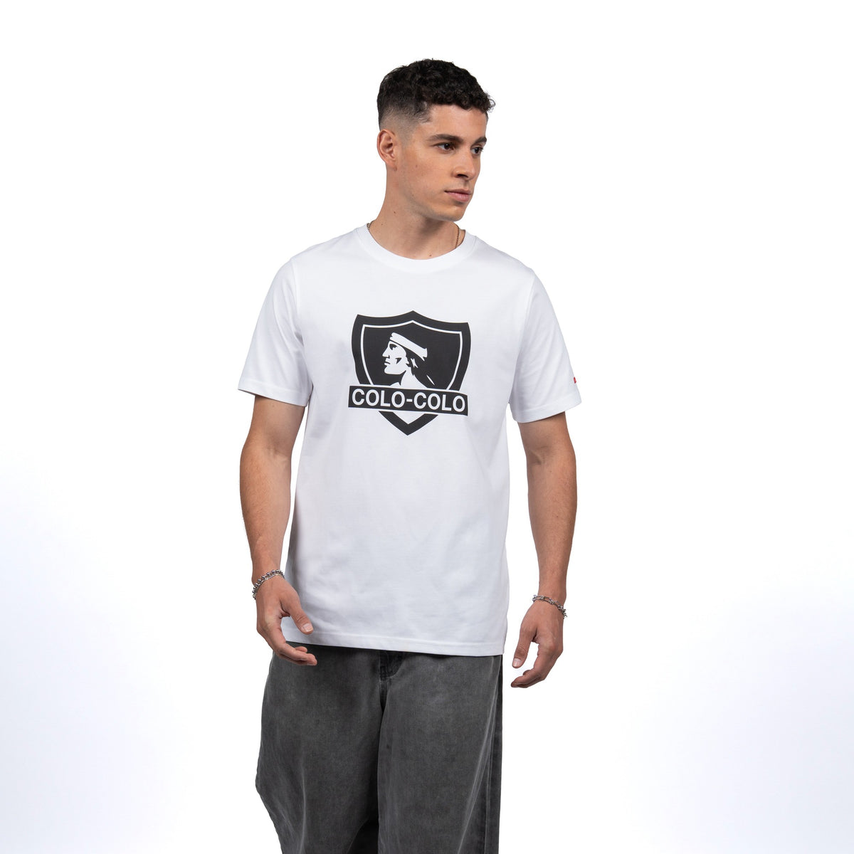 Polera blanca logo 2026