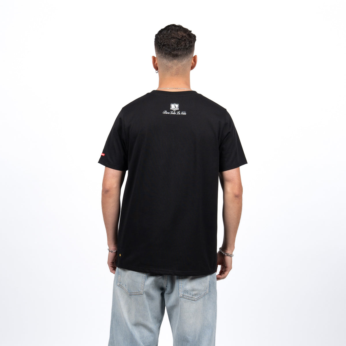 Polera negra logo 2026