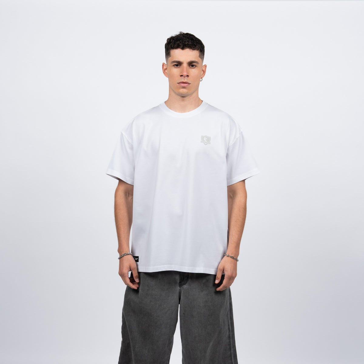 Polera blanca logo 2026