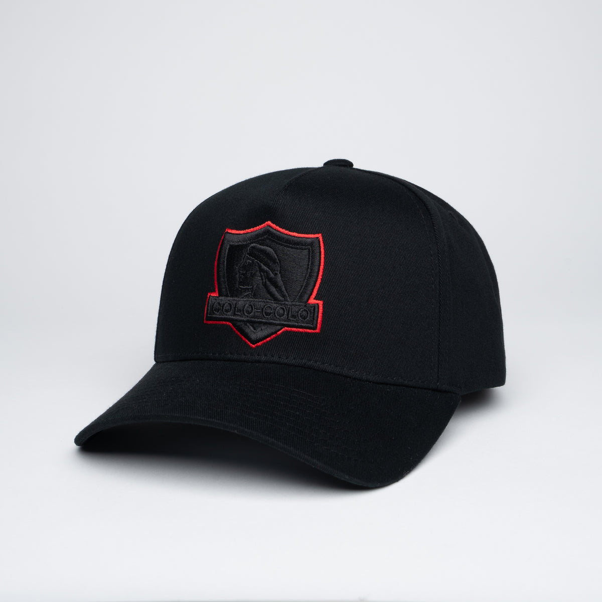 Jockey escudo borde rojo 2026