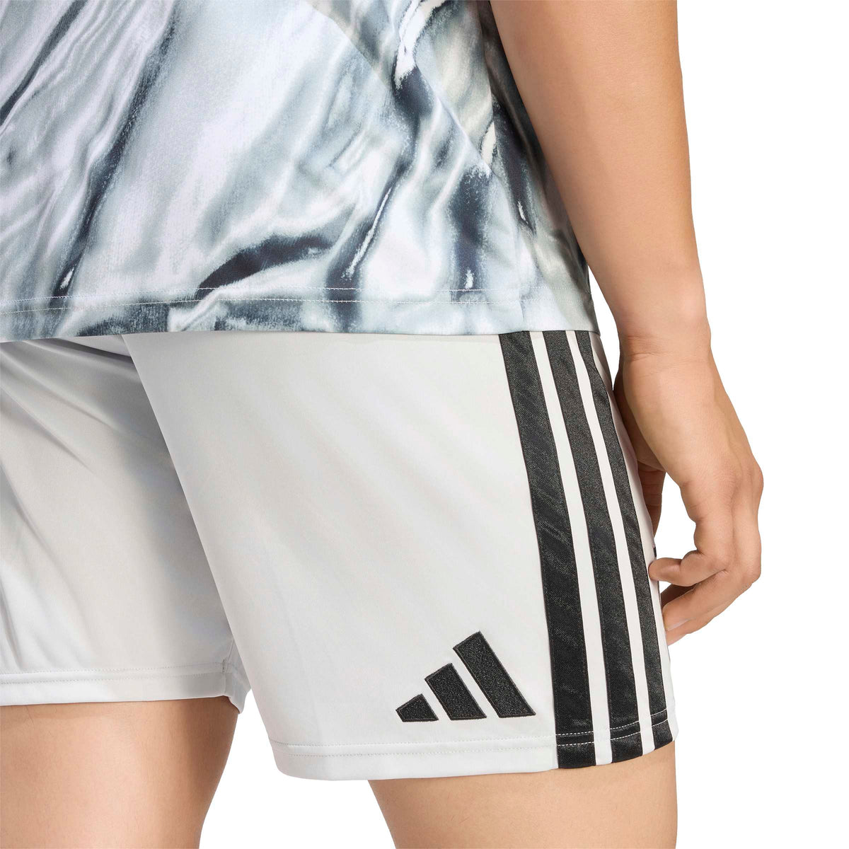 Tercer short hombre 26/27
