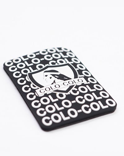 Imán Colo-Colo blanco y negro