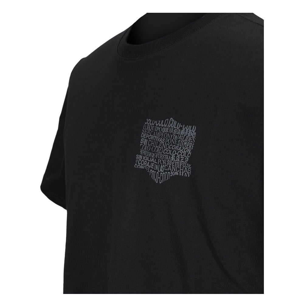 POLERA COLO COLO ESCUDO CALIGRAMA