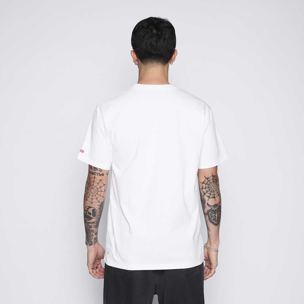 Polera insignia blanca