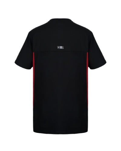 Polera "Insignia pecho rojo" negro 2024