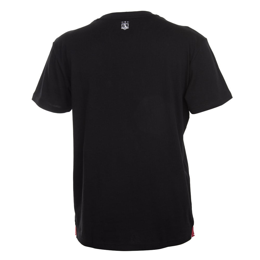 Polera negra detalle camo logo
